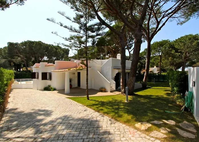 Villa Contemporary Portuguese 4 Bedrooms Violeta Private Pool