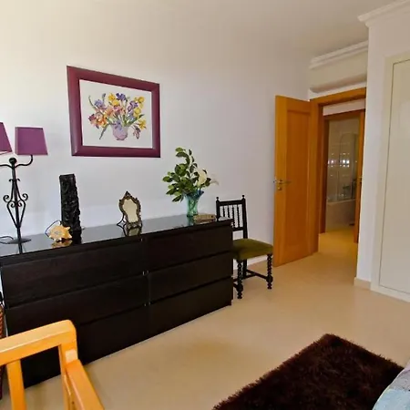 Villa Contemporary Portuguese 4 Bedrooms Violeta Private Pool