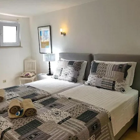 Contemporary Portuguese 4 Bedrooms Violeta Private Pool Villa *