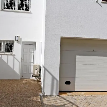 Contemporary Portuguese 4 Bedrooms Violeta Private Pool Quarteira