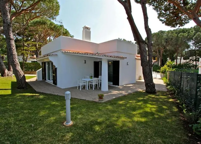 Contemporary Portuguese 4 Bedrooms Violeta Private Pool Villa Quarteira
