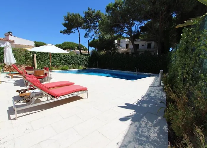 Contemporary Portuguese 4 Bedrooms Violeta Private Pool Villa