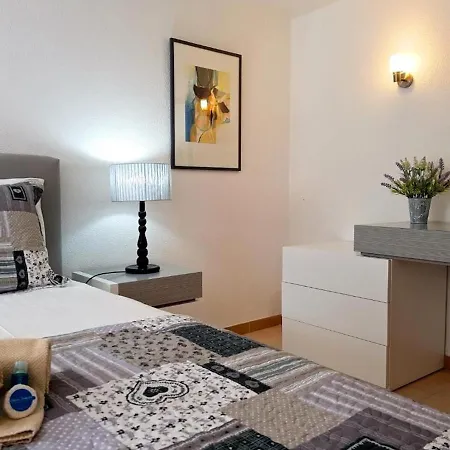 Vila Contemporary Portuguese 4 Bedrooms Violeta Private Pool Foos Ball Table Vilamoura *